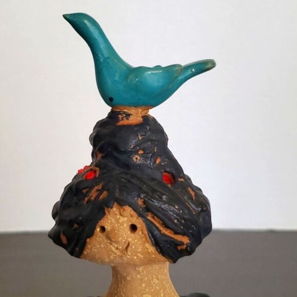 Metlox Poppets by Poppytrail Girl Bird on Head Vintage Stoneware Art Pottery - Picture 5 of 12